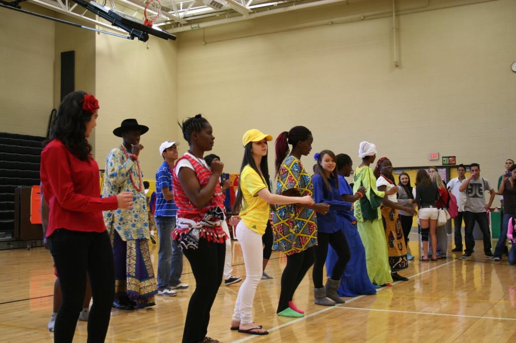 International Club Puts On Culture Fair