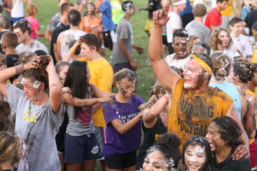 Senior Austin Chambers leads at Muck Fest