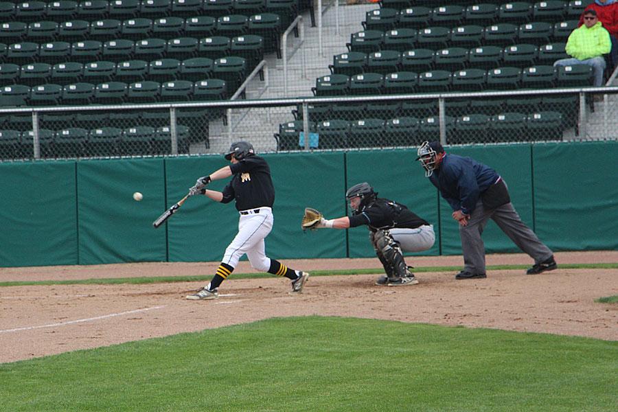 Gallery: Boys Baseball vs. SM East