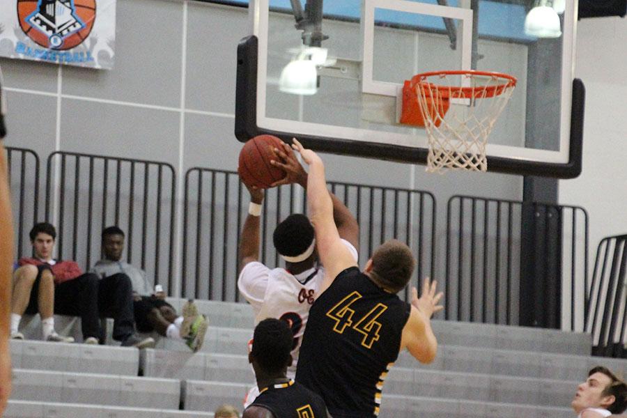 Boys Basketball VS Olathe East Pictures