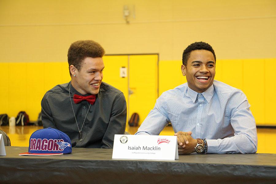 Gallery: Winter Sports Signing