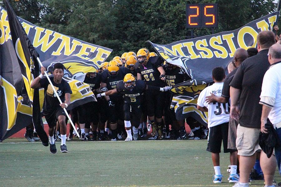 Senior, DJ Turner leading the Viking football team